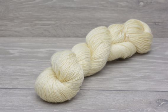 4ply Sock 100% Superwash Bluefaced Leicester Wool Yarn 100gm hank