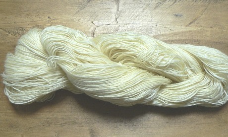 4ply weight 75% Superwash Bluefaced Leicester 25% Nylon 3.5oz hank
