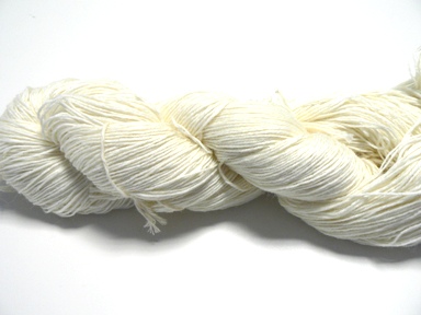 4ply Sock weight 75% Superwash Wool 25% Nylon 3.5oz hank 