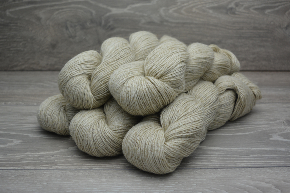 Fingering Weight 51% Baby Alpaca 25% Linen 24% Tussah Silk 5 x 100 g Pack