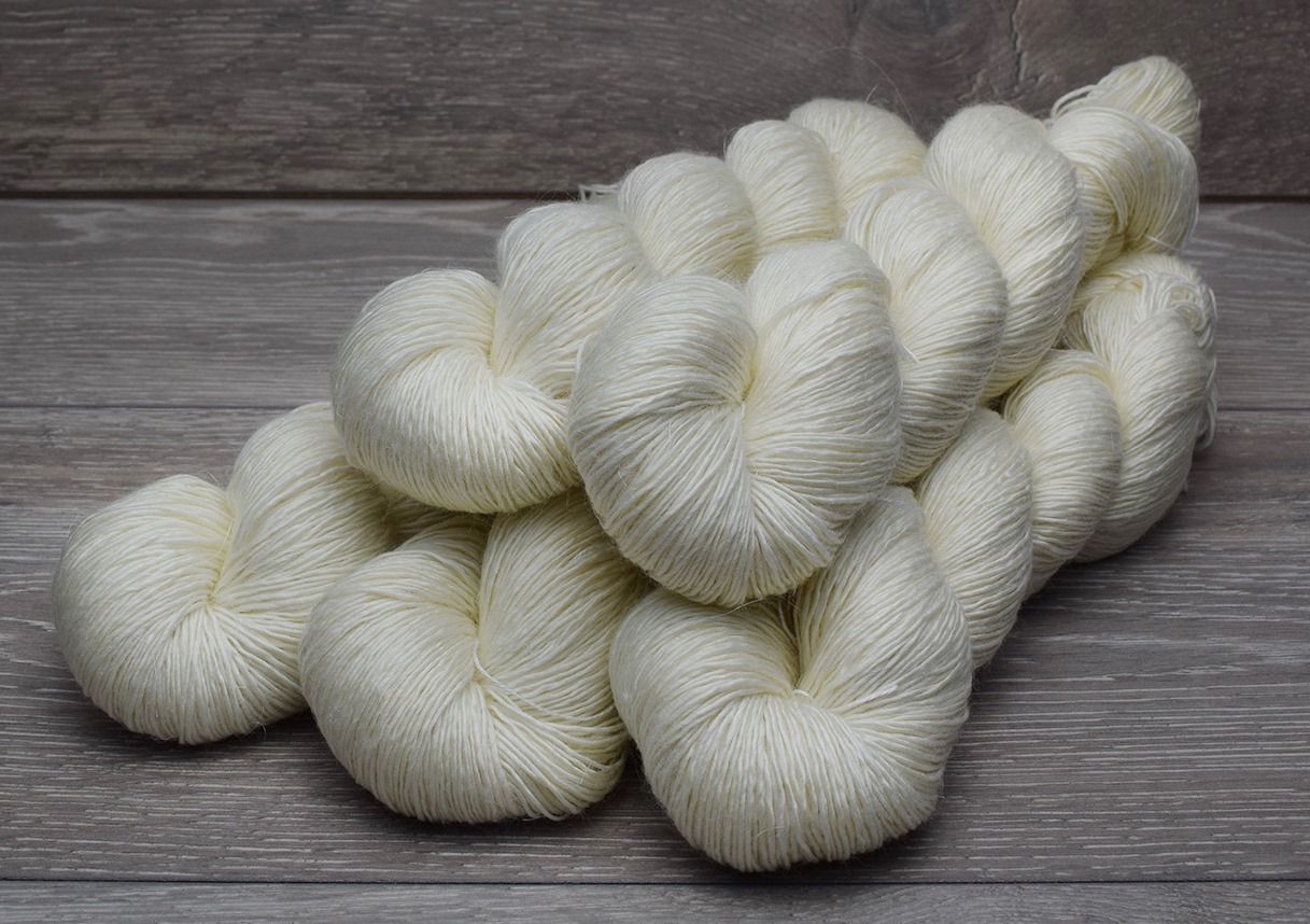 Fingering Weight 90% Superwash Merino 10% Linen Singles Yarn 5 x 100g PACK